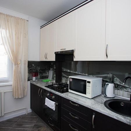 Apartament Curat Si Confortabil Str. Ismail 86 In Centrul Chisinauluiアパートメント エクステリア 写真