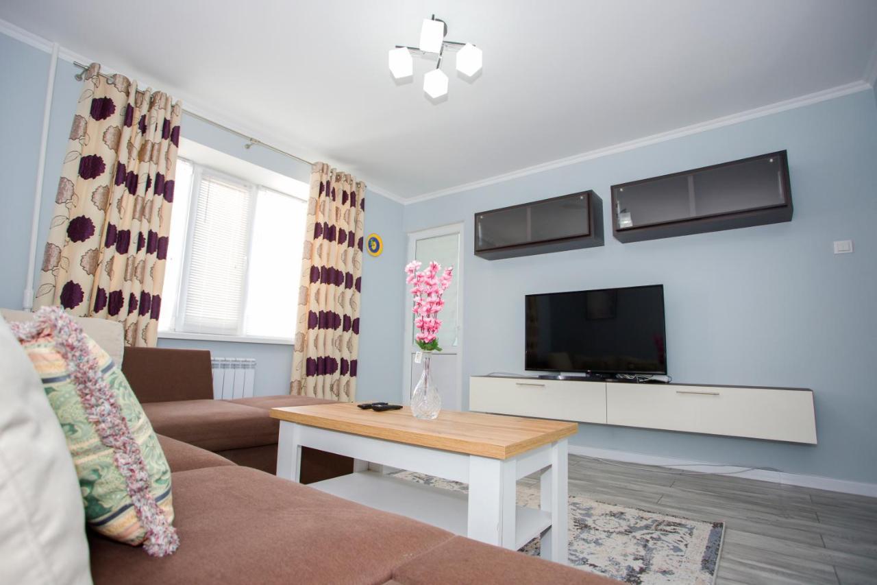 Apartament Curat Si Confortabil Str. Ismail 86 In Centrul Chisinauluiアパートメント エクステリア 写真