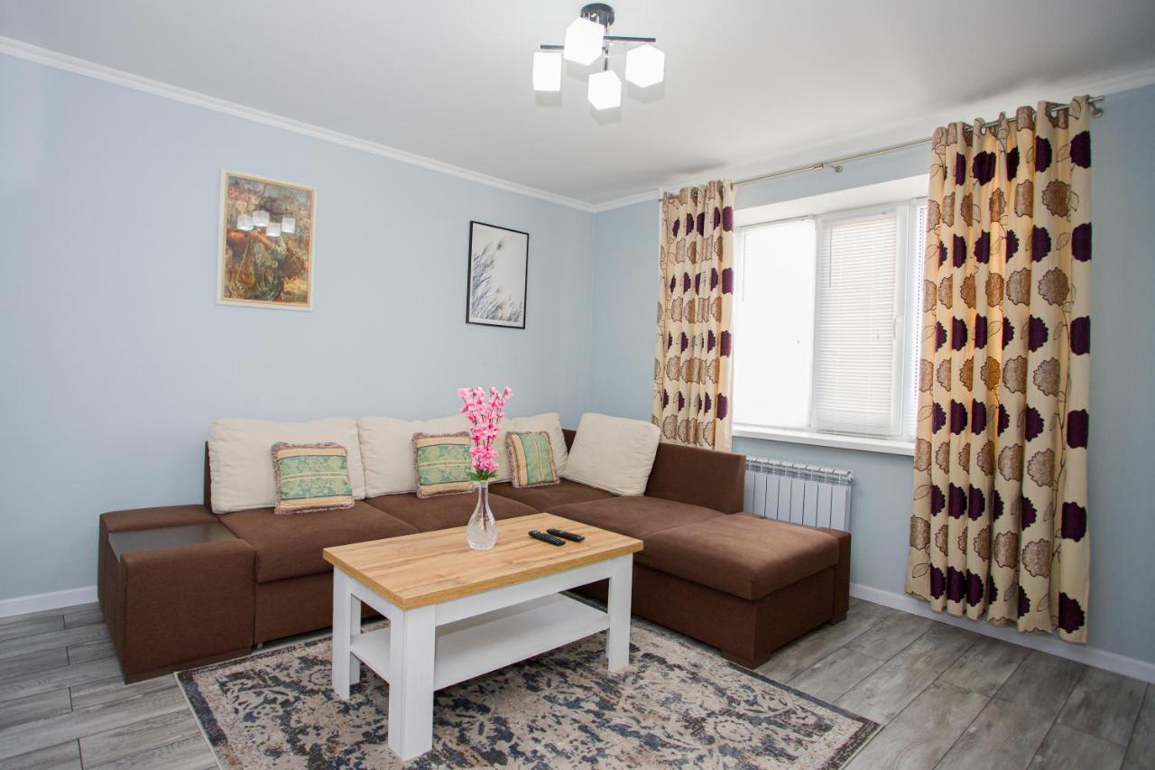 Apartament Curat Si Confortabil Str. Ismail 86 In Centrul Chisinauluiアパートメント エクステリア 写真